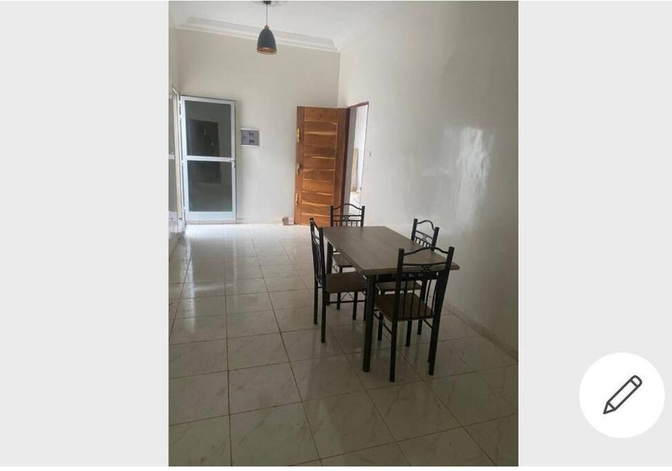 Studio Meuble Diass Εξωτερικό φωτογραφία